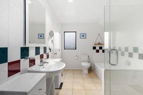 Photo of property in 5 Shastri Terrace, Khandallah, Wellington, 6035