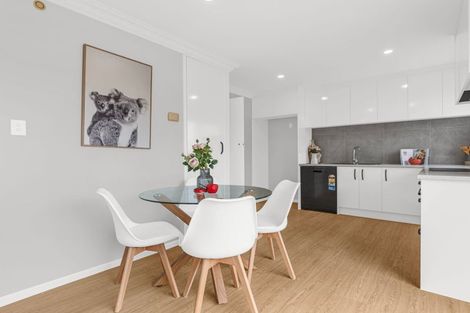 Photo of property in 1/60 Grove Road, Papakura, 2110