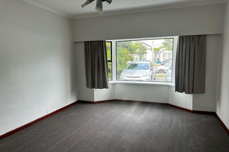 Photo of property in 82 Kauri Street, Miramar, Wellington, 6022