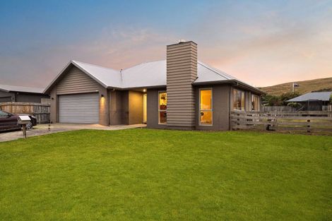 Photo of property in 29 Lochnagar Drive, Lake Hayes, Queenstown, 9304