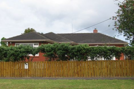 Photo of property in 2/20 Miro Street, New Lynn, Auckland, 0600