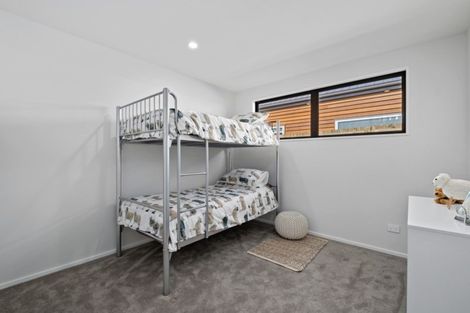 Photo of property in 5 Merivale Avenue, Wanaka, 9305