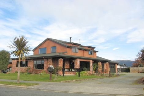 Photo of property in 30 Bowen Street, Te Anau, 9600