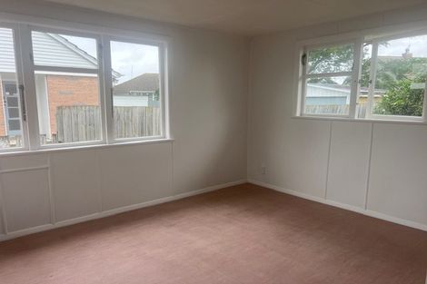 Photo of property in 704 Kiwi Street, Camberley, Hastings, 4120