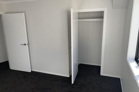 Photo of property in 91c Whites Line East, Waiwhetu, Lower Hutt, 5010
