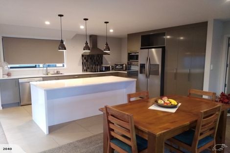 Photo of property in 16 Modello Lane, Waiuku, 2123