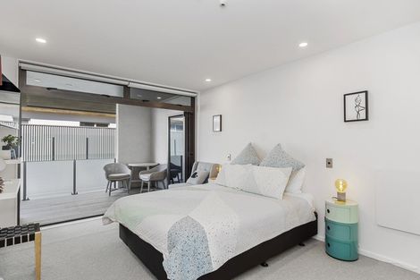 Photo of property in 2/48 Marine Parade, Mount Maunganui, 3116