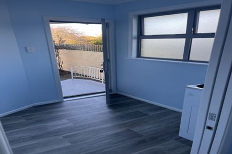 Photo of property in 2 Snowdon Avenue, Terrace End, Palmerston North, 4410