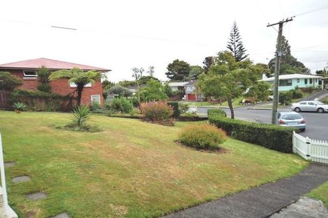 Photo of property in 9 Dreadon Road, Manurewa, Auckland, 2102