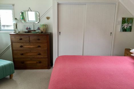 Photo of property in 27 Hastings Parade, Devonport, Auckland, 0624