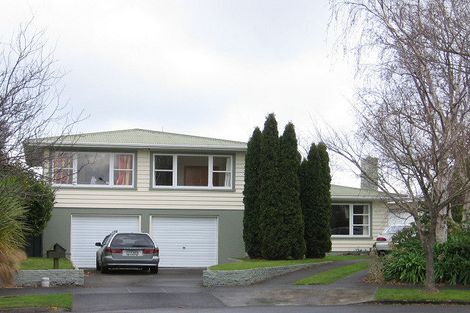 Photo of property in 15 Goodwyn Crescent, Hokowhitu, Palmerston North, 4410