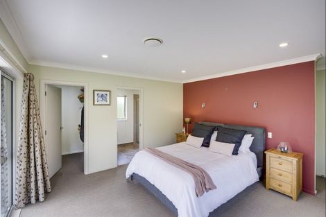 Photo of property in 143 Kent Terrace, Taradale, Napier, 4112