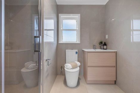 Photo of property in 27 Takanini Road, Takanini, 2112