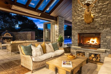 Photo of property in 2 Otaihanga Road, Paraparaumu Beach, Paraparaumu, 5032