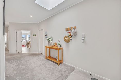 Photo of property in 6 Kainga Lane, Whenuapai, Auckland, 0618