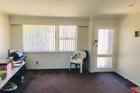 Photo of property in 2/13a Vine Street, Mangere East, Auckland, 2024