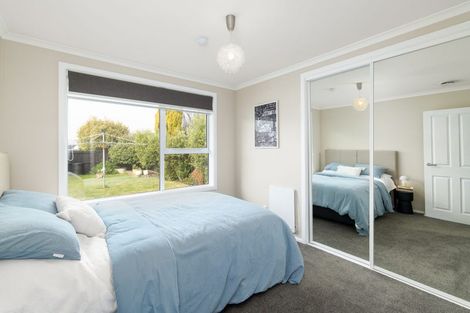 Photo of property in 10 Karnak Crescent, Russley, Christchurch, 8042