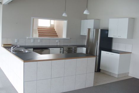 Photo of property in 27 Kaikoura Street, Maupuia, Wellington, 6022