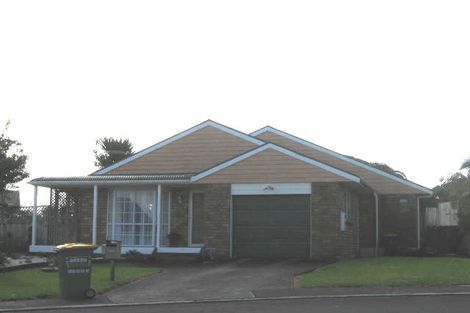 Photo of property in 14 Gala Place, Henderson, Auckland, 0612