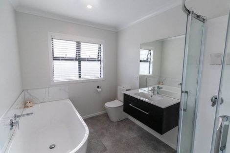 Photo of property in 49 Mercury Way, Whitby, Porirua, 5024