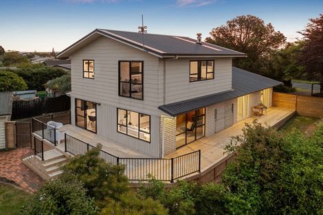 Photo of property in 111 Sandspit Road, Waiuku, 2123