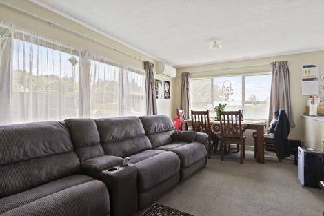 Photo of property in 77 Thomas Crescent, Western Heights, Rotorua, 3015