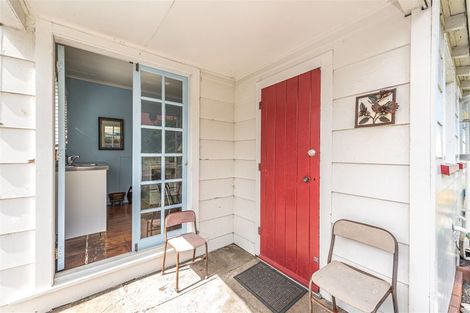 Photo of property in 19 Manuka Street, Castlecliff, Whanganui, 4501