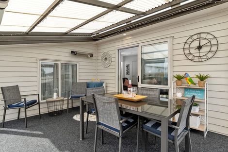 Photo of property in 202/11 Kamahi Crescent, Papamoa Beach, Papamoa, 3118