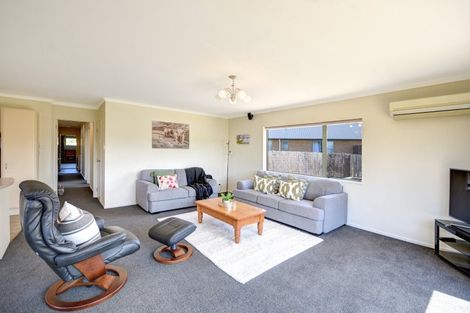 Photo of property in 8 Sandown Street, Waihola, Milton, 9073