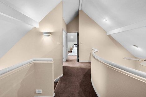 Photo of property in 4 Broadfell Avenue, Avonhead, Christchurch, 8042