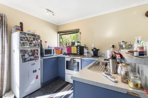 Photo of property in 42 Vina Place, Massey, Auckland, 0614