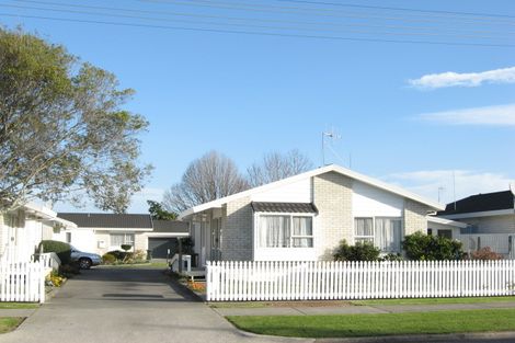Photo of property in Life Care Units, 1/55 Pohutu Street, Whakatane, 3120