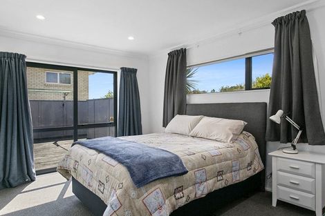 Photo of property in 94 Harvey Street, Waipahihi, Taupo, 3330