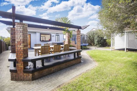 Photo of property in 26 Granville Drive, Massey, Auckland, 0614