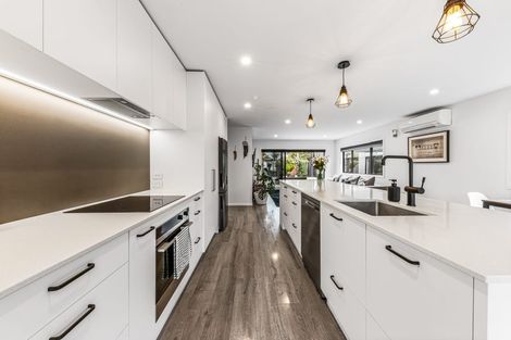 Photo of property in 11 Makete Crescent, Hobsonville, Auckland, 0618