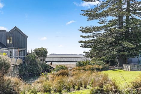 Photo of property in 303 Beach Road, Campbells Bay, Auckland, 0630