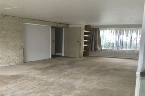 Photo of property in 56 Sherwood Avenue, Te Atatu South, Auckland, 0610