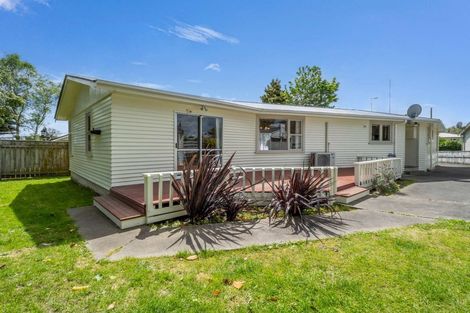 Photo of property in 14 Antrim Place, Hokowhitu, Palmerston North, 4410