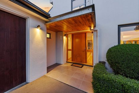 Photo of property in 33 Bryndwr Road, Fendalton, Christchurch, 8052