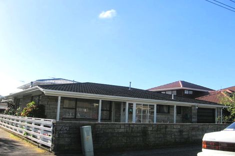 Photo of property in 2/43 Kings Crescent, Hutt Central, Lower Hutt, 5010