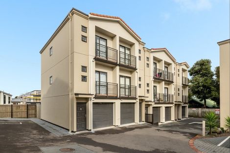 Photo of property in 16/346 Oceanbeach Road, Mount Maunganui, 3116