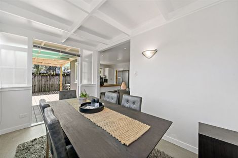 Photo of property in 140 Don Buck Road, Massey, Auckland, 0614