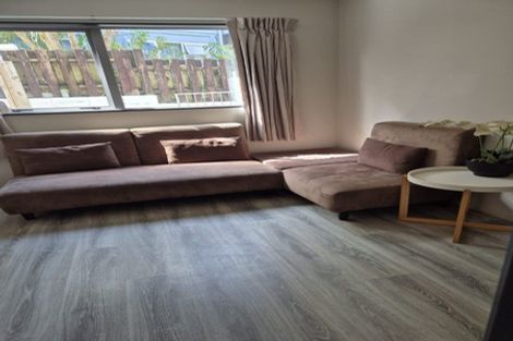 Photo of property in 208 Don Buck Road, Massey, Auckland, 0614