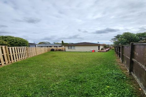Photo of property in 1/11 Cromdale Avenue, Highland Park, Auckland, 2010