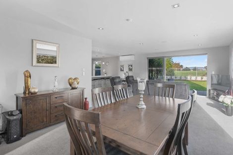 Photo of property in 31 Linkwater Way, Parklands, Christchurch, 8083