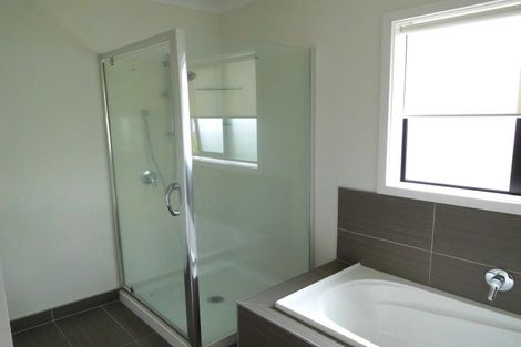 Photo of property in 8 Isobel Hodgson Drive, Cambridge, 3434