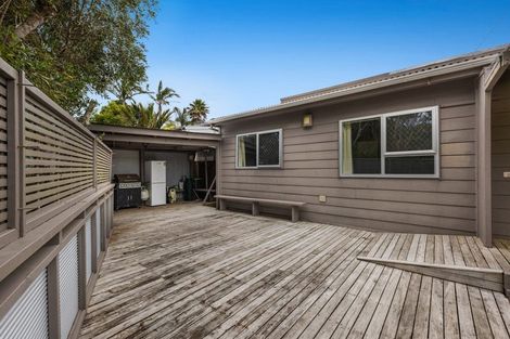 Photo of property in 21b Brian Crescent, Stanmore Bay, Whangaparaoa, 0932