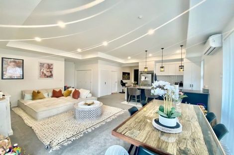 Photo of property in 71 Hayfield Way, Karaka, Papakura, 2113