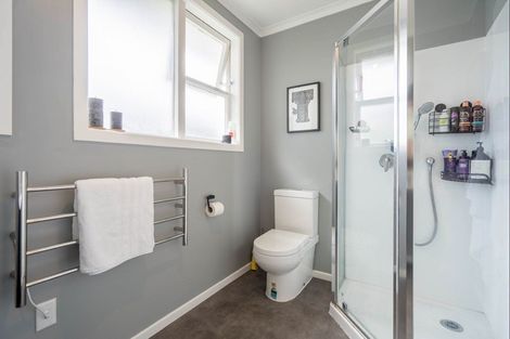 Photo of property in 16 Kaka Road, Raumati Beach, Paraparaumu, 5032