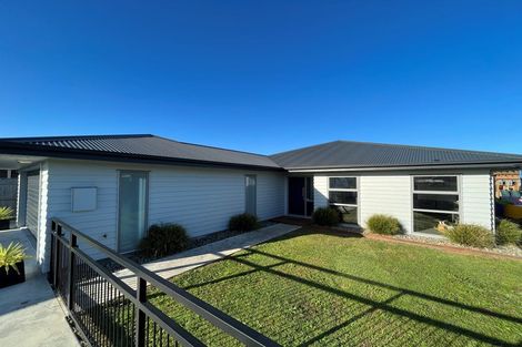 Photo of property in 17 Story Street, Foxton Beach, Foxton, 4815